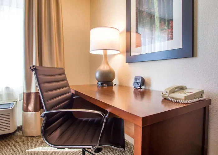 Comfort Suites Columbus West - Hilliard