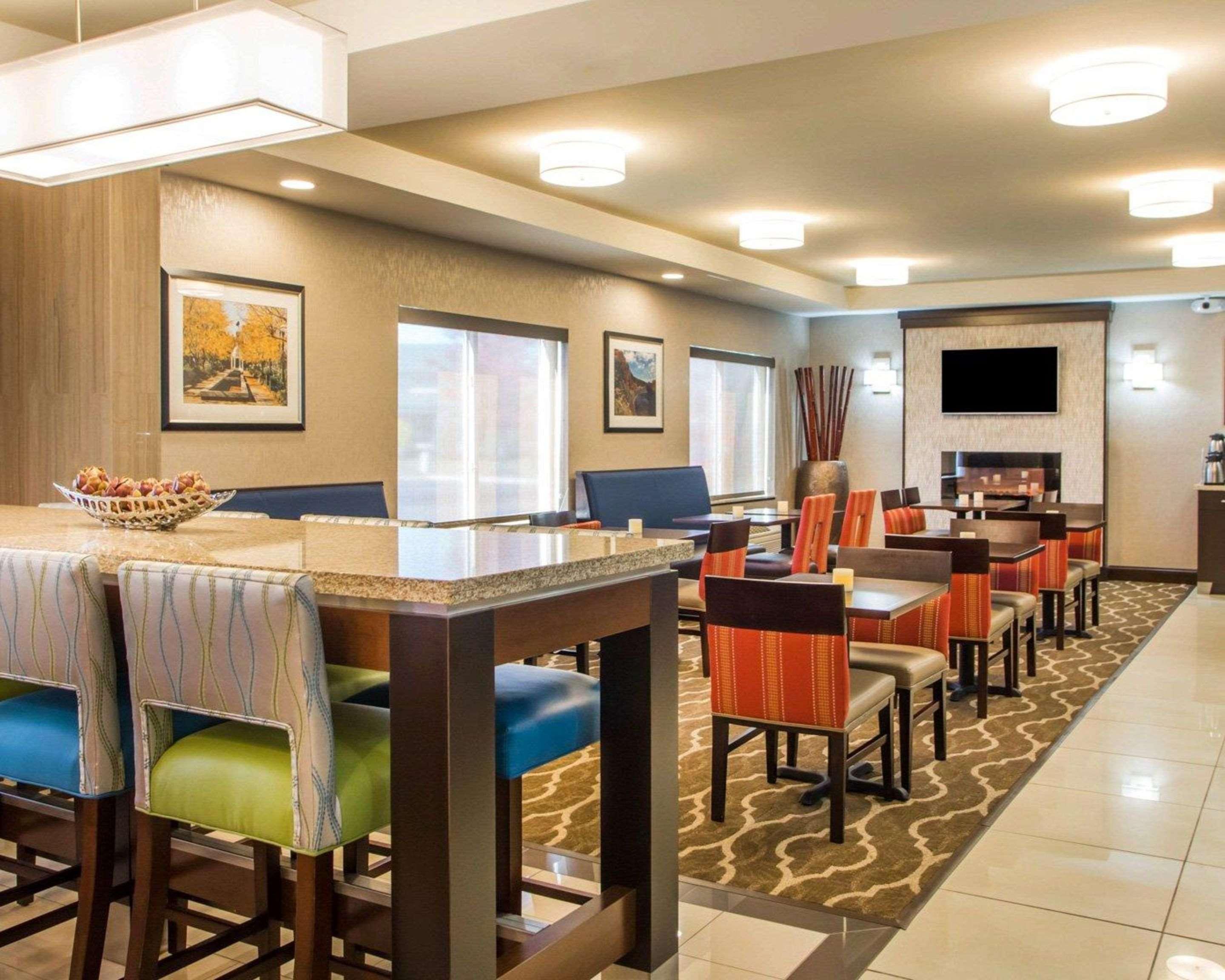 Comfort West - Hilliard Hotel 2*