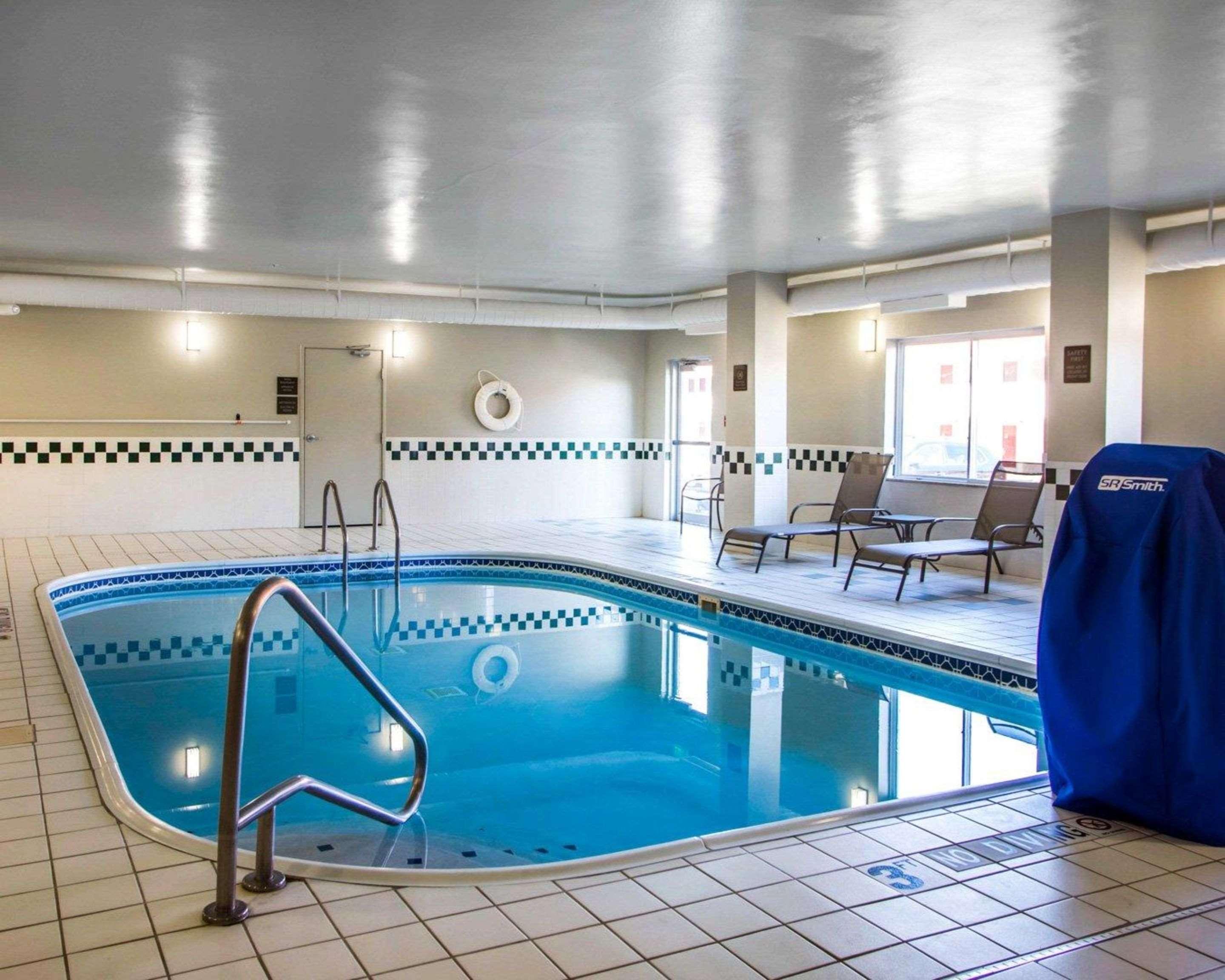 Hotel Comfort West - Hilliard 2*
