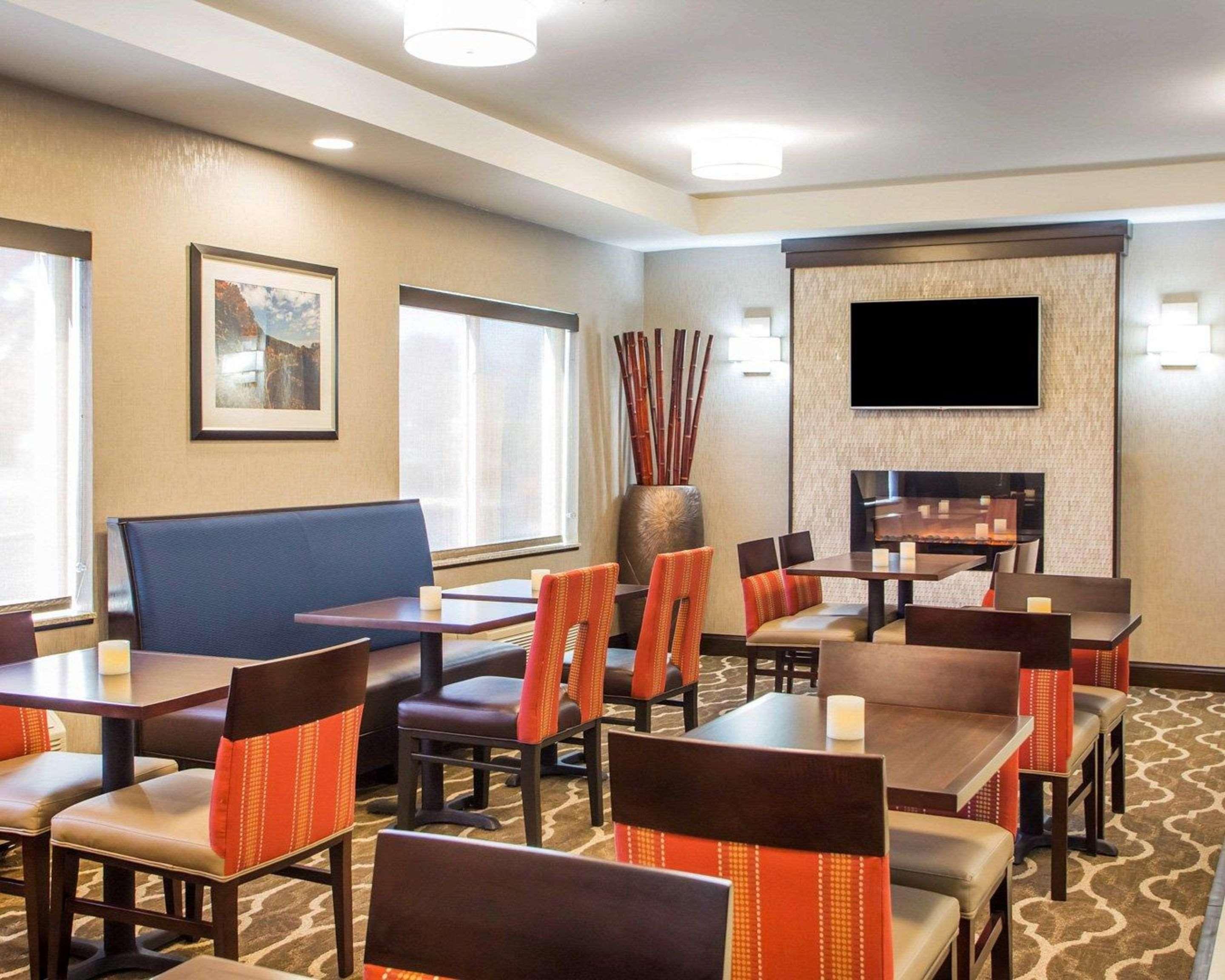 Comfort West - Hilliard Hotel 2*